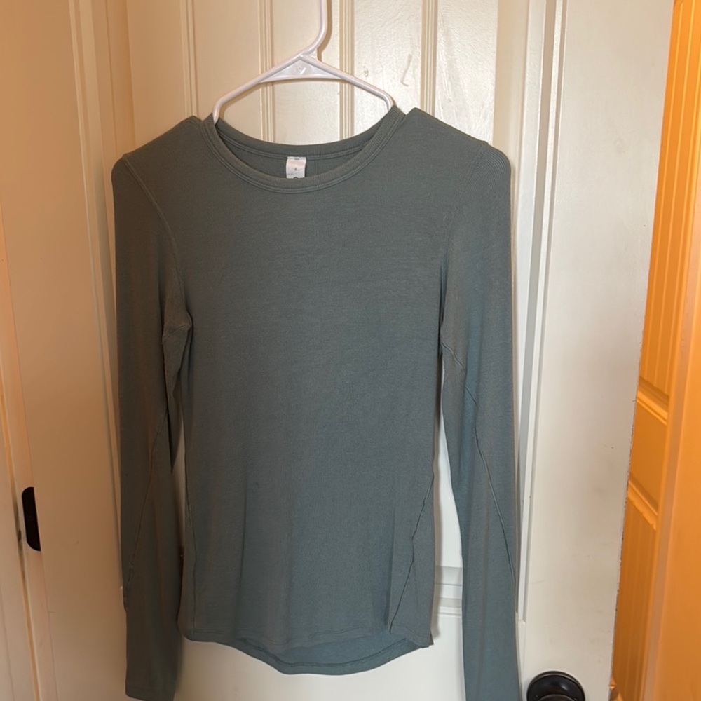 Lululemon Henley tee. NWOT